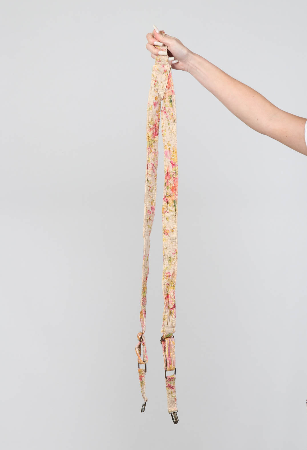 Embroidered Shea Suspenders in Deelite