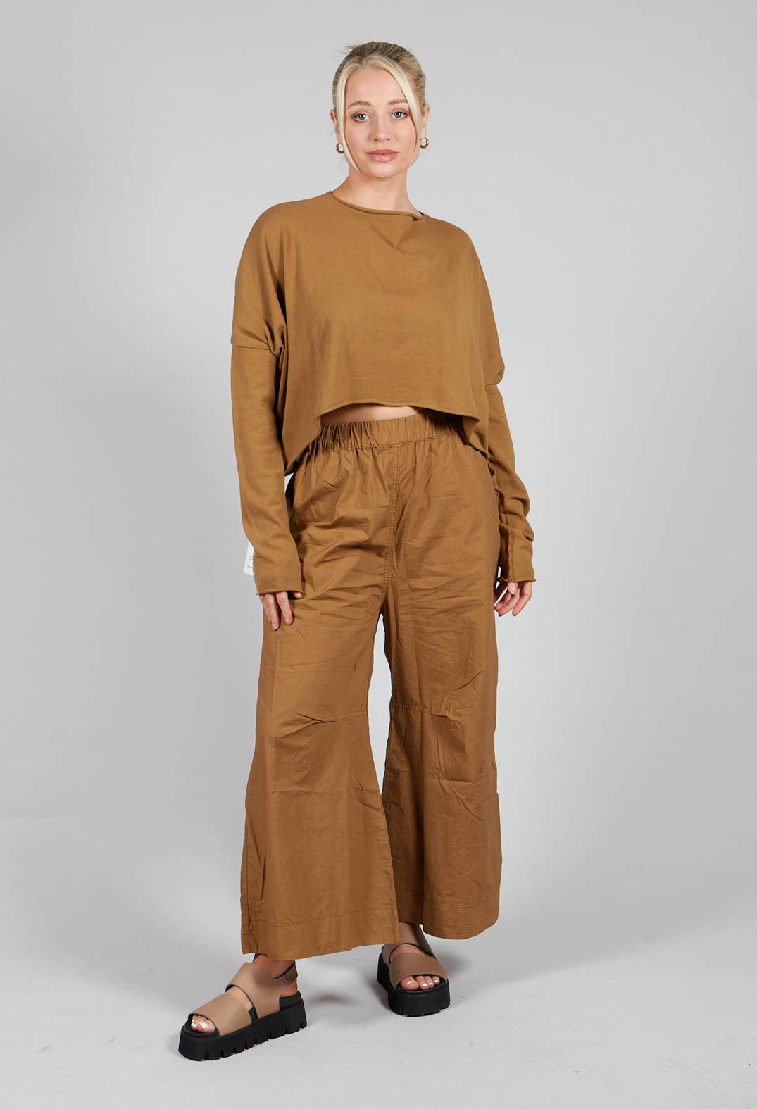 Externo Jumper in Dried Tobacco