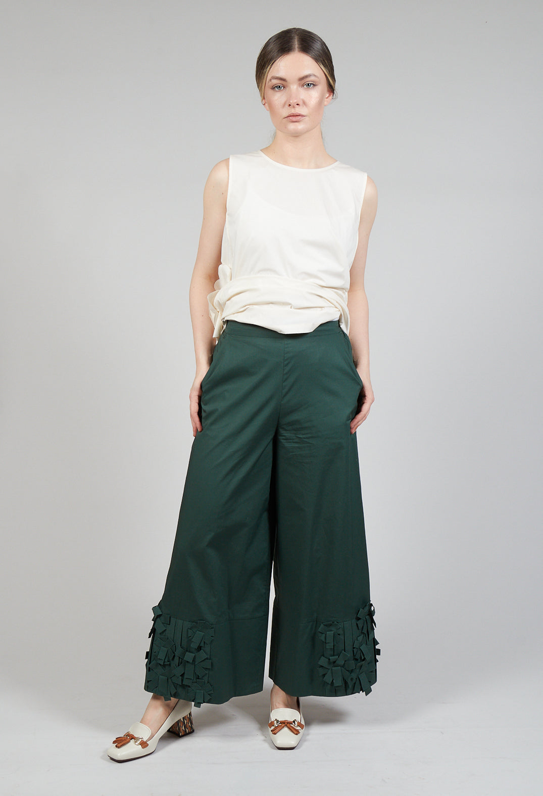 Fabric Embellished Hemmed Trousers in Green