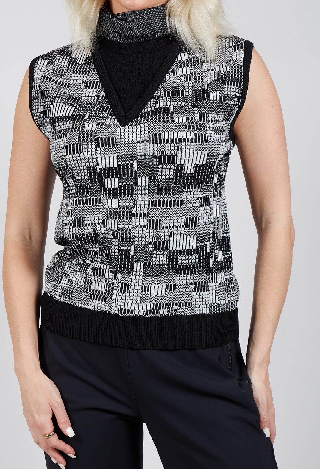 Faux Turtleneck V-Neck Sweater Vest in Off White
