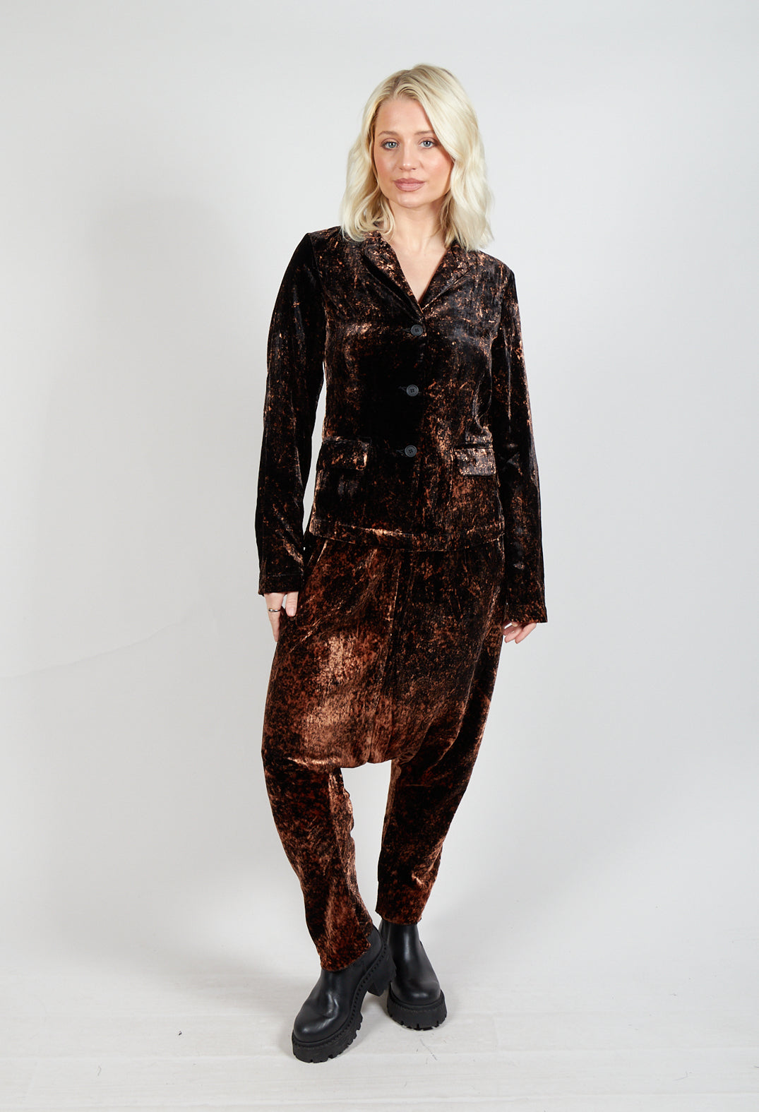 Fitted Clean Jacket in Batiked Caramel