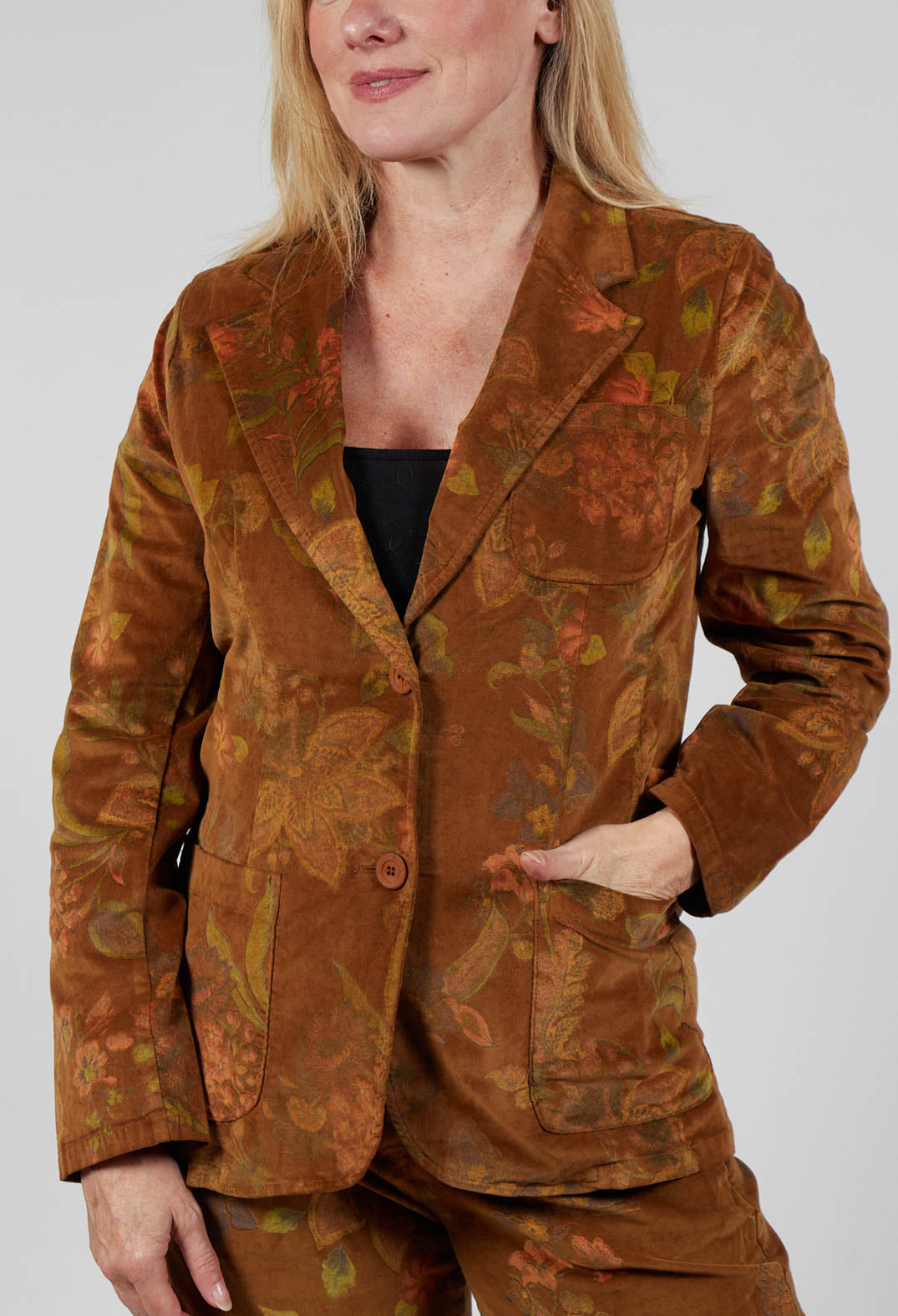 Floral Velvet Blazer in Tabacco