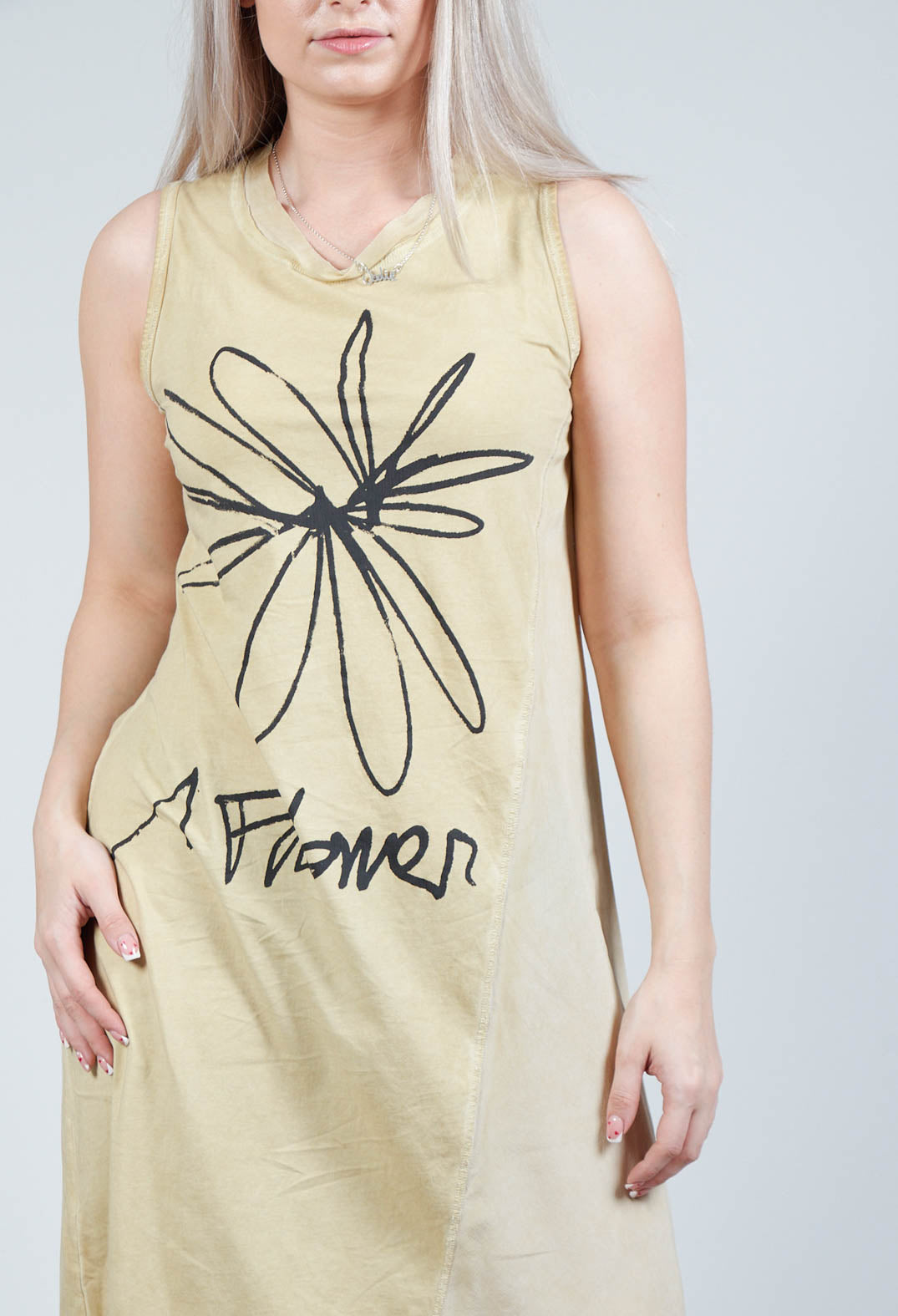 Flower Print Graphic Dress in Wax Flock Cloud