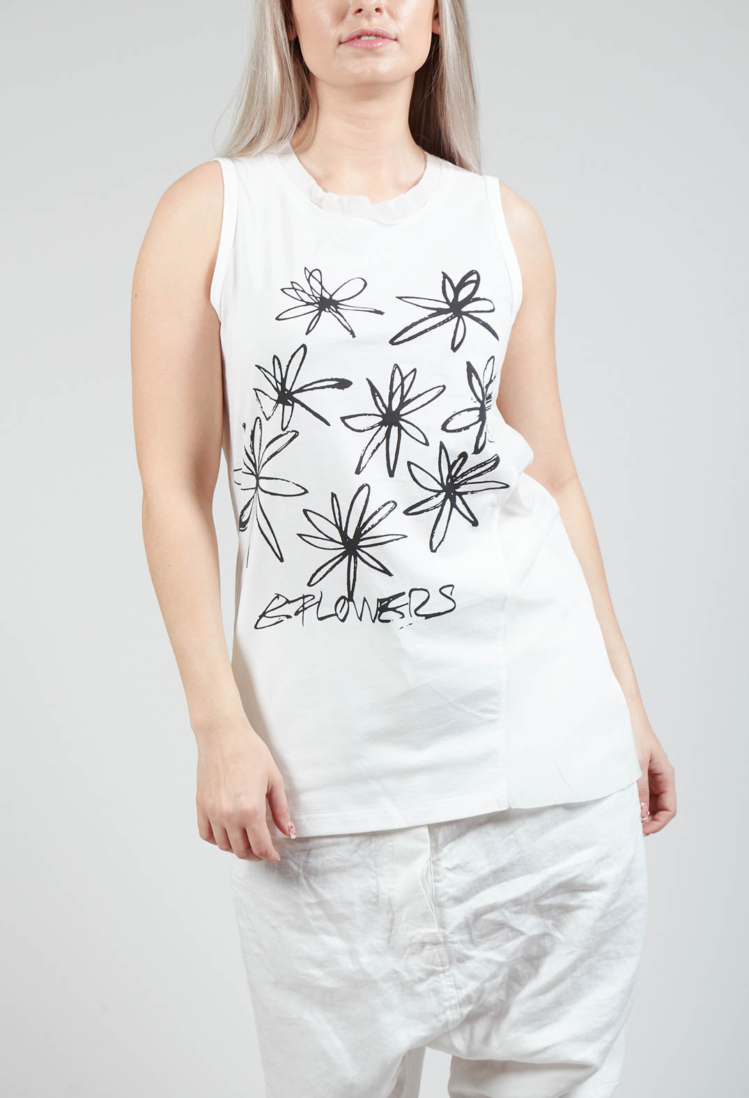 Flower Print Graphic Vest in White Print