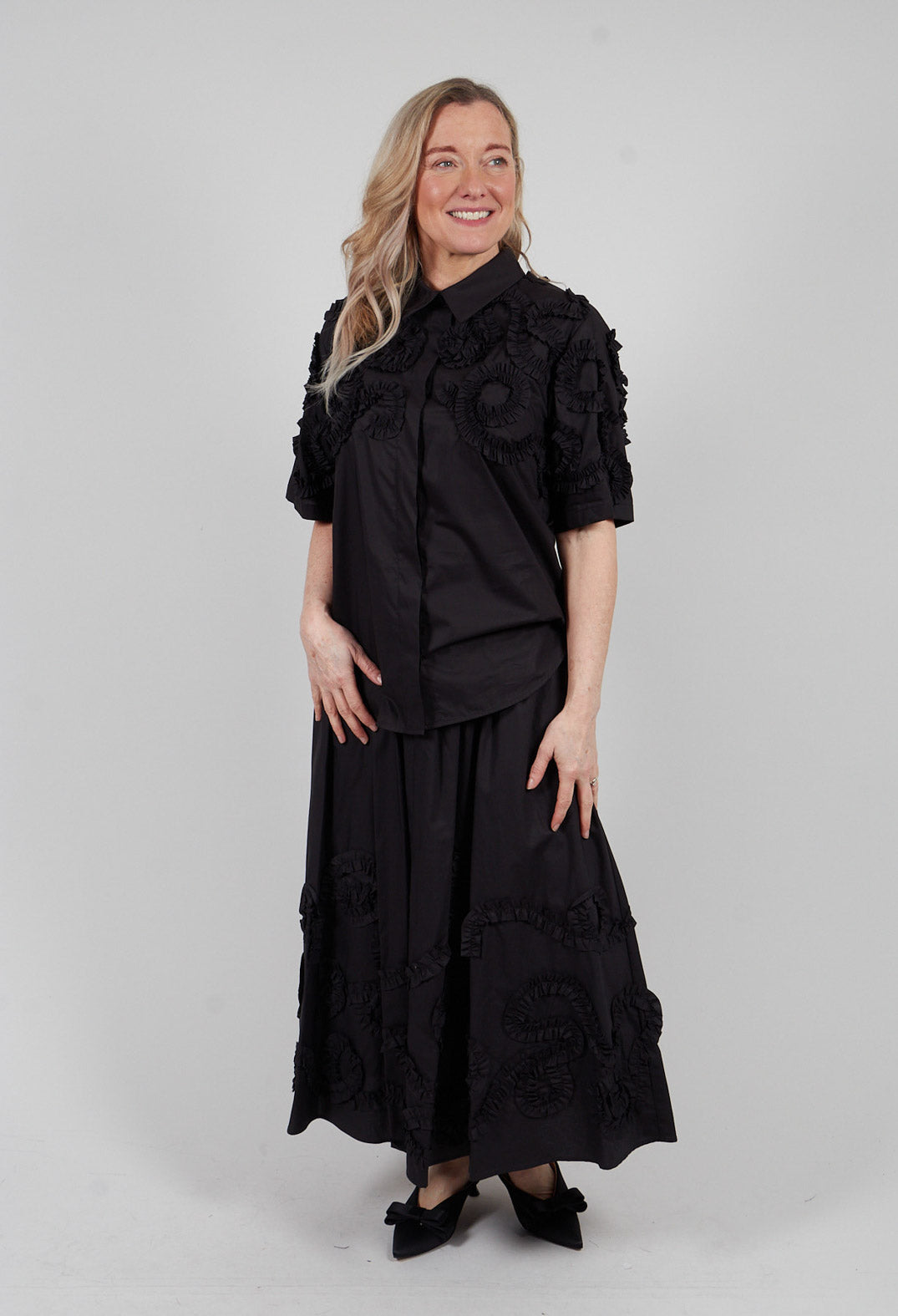 Frill Blouse in Nero