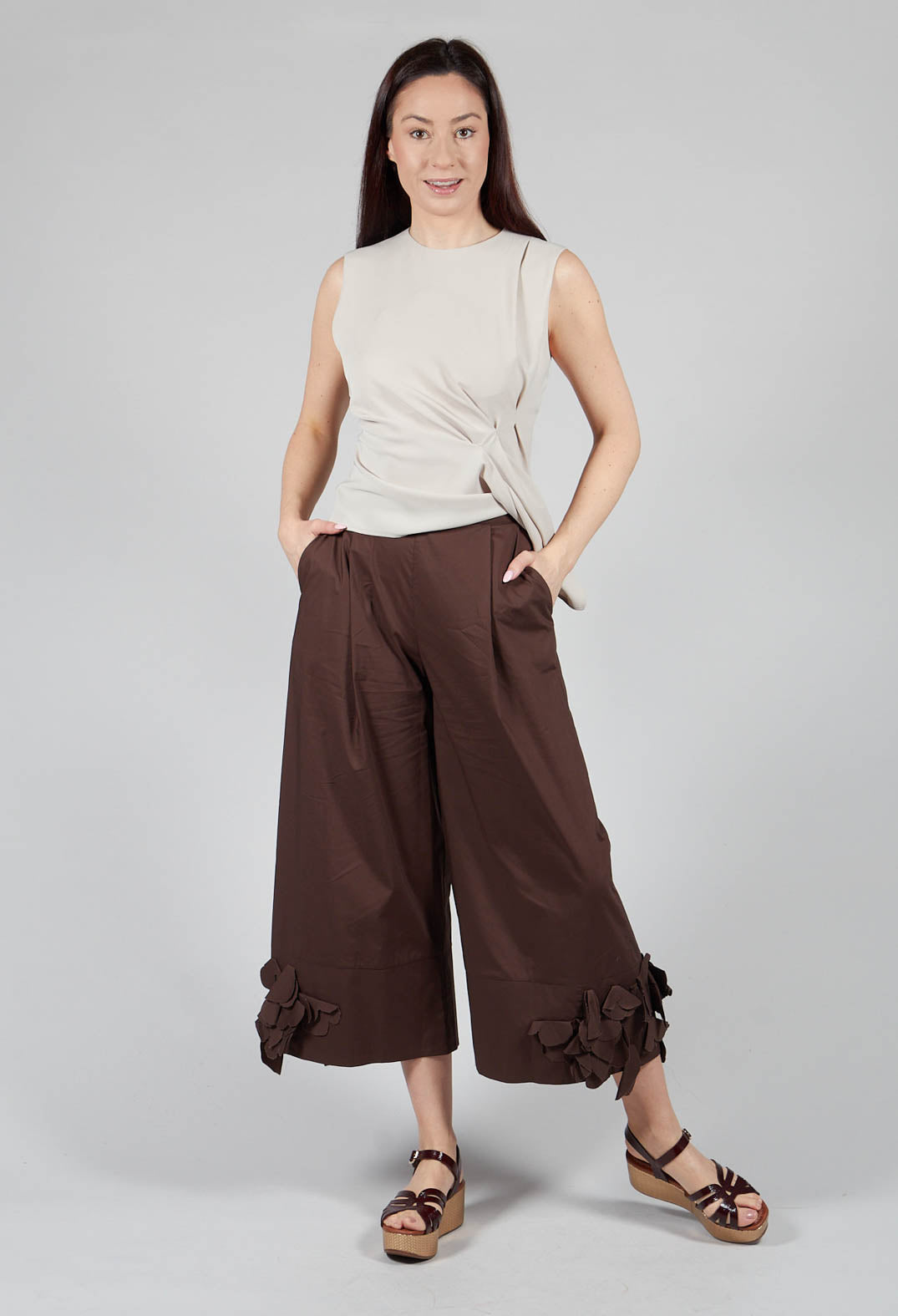 Frill Hemmed Trousers in Chocolate