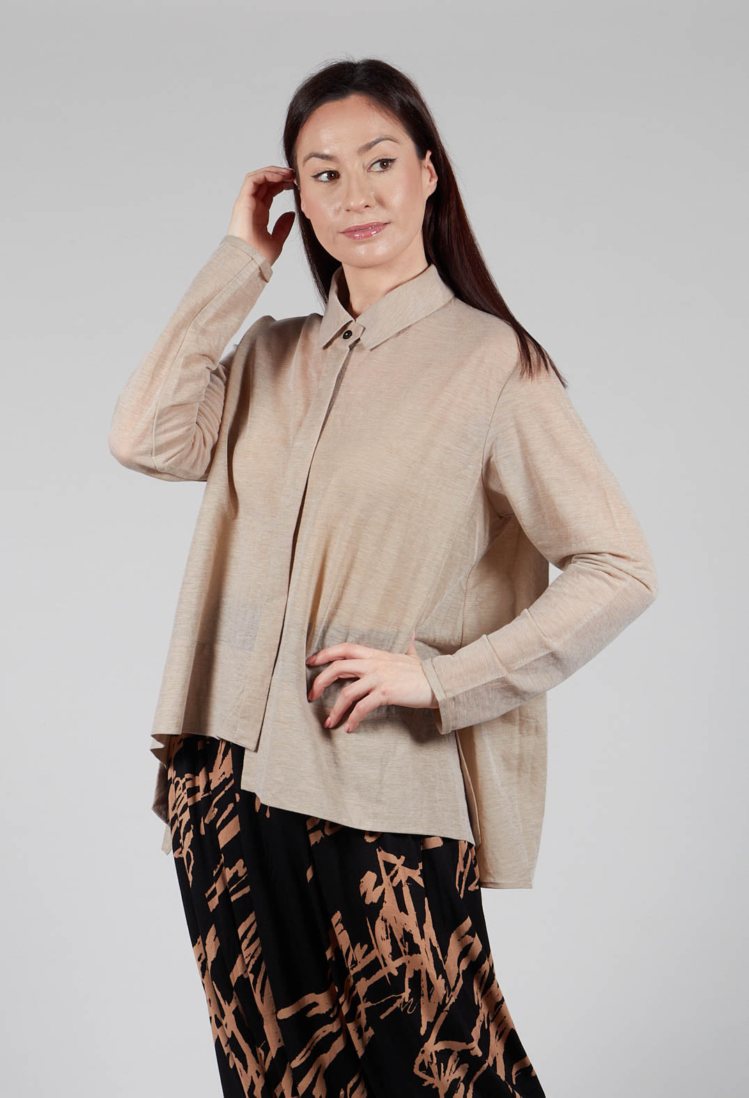 Front Crop Shirt in Beige