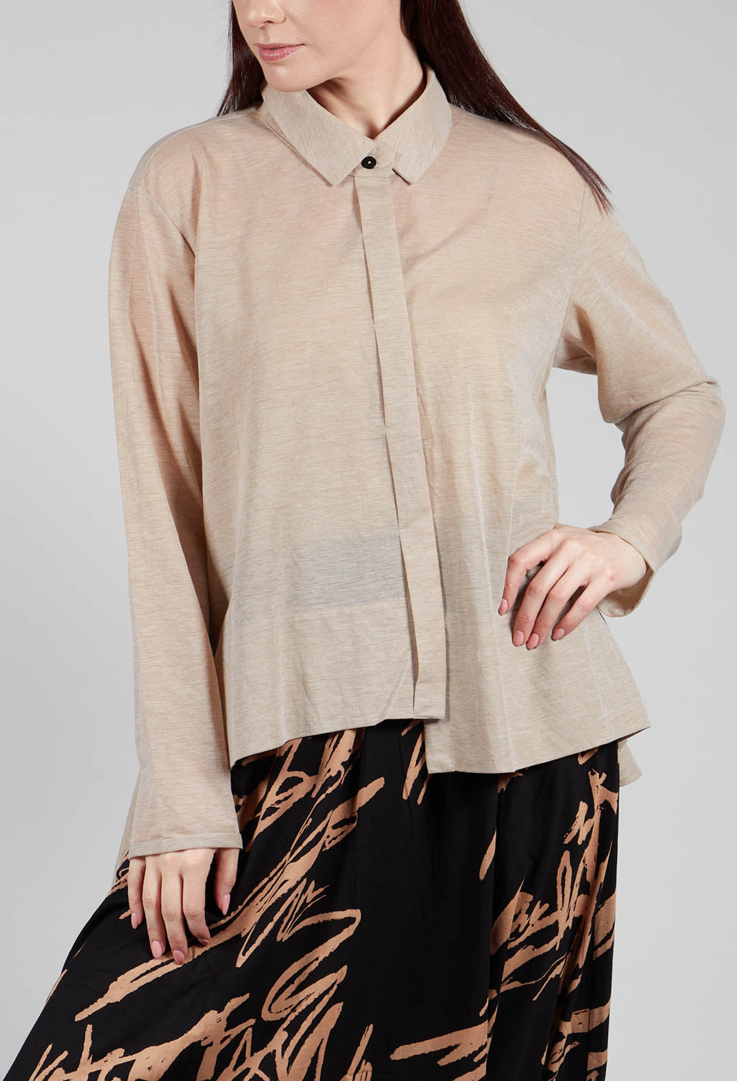 Front Crop Shirt in Beige