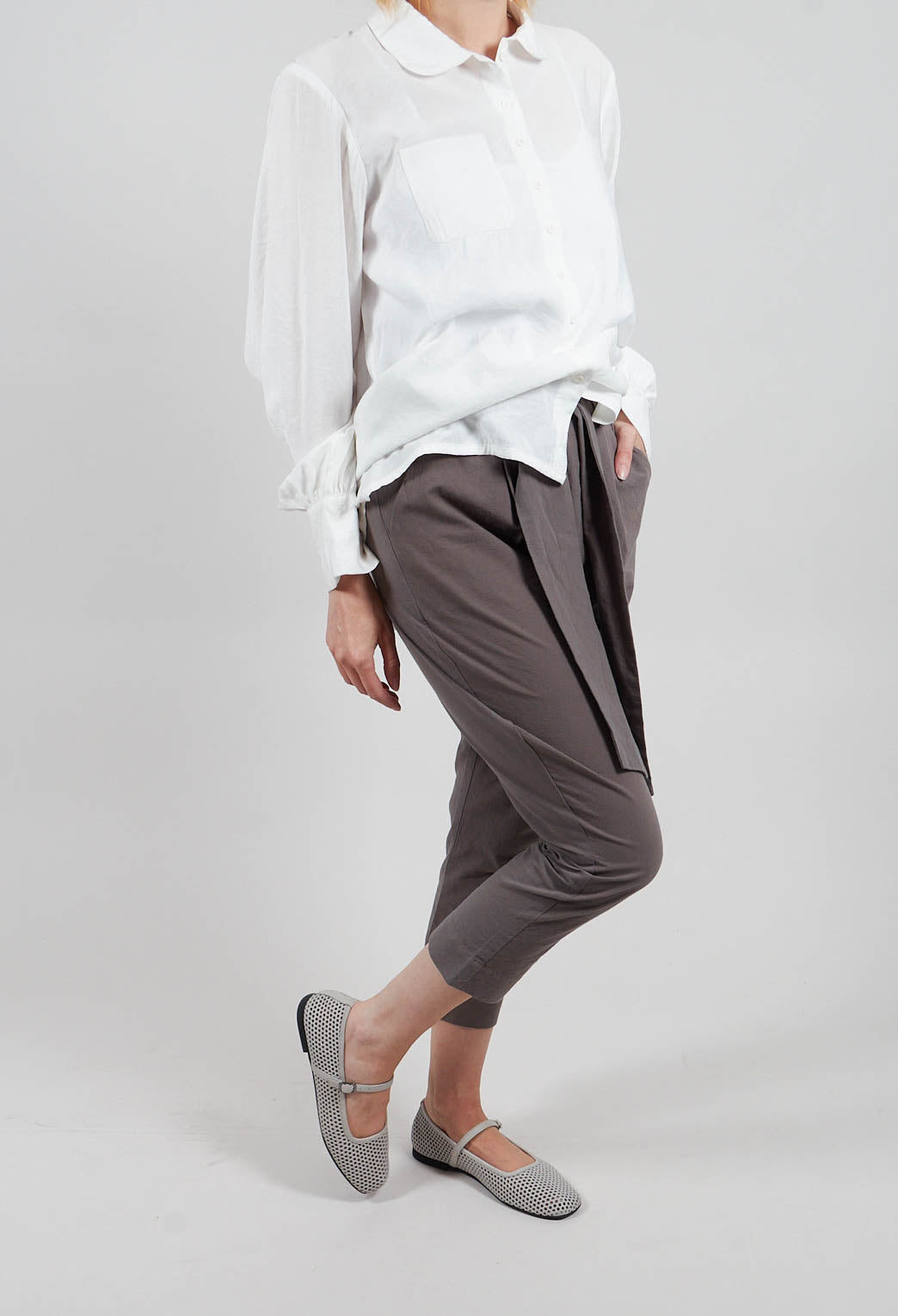 Khaki Trousers with Pleats and Front Tie
