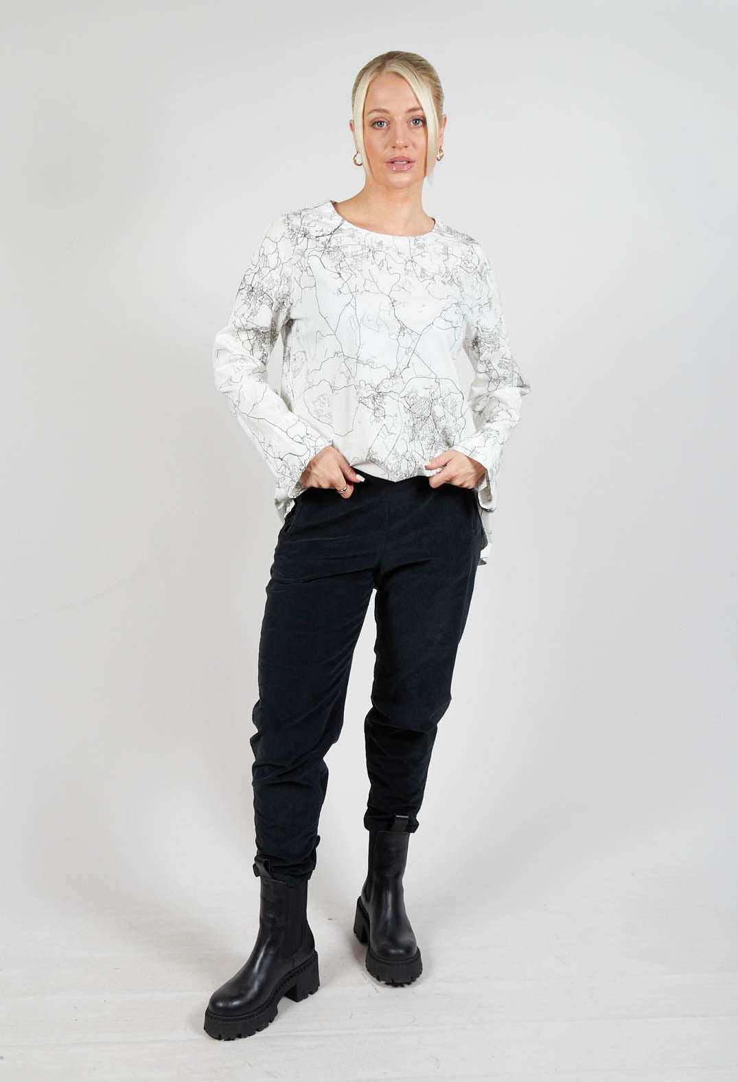 Geishan Long Trousers in Black