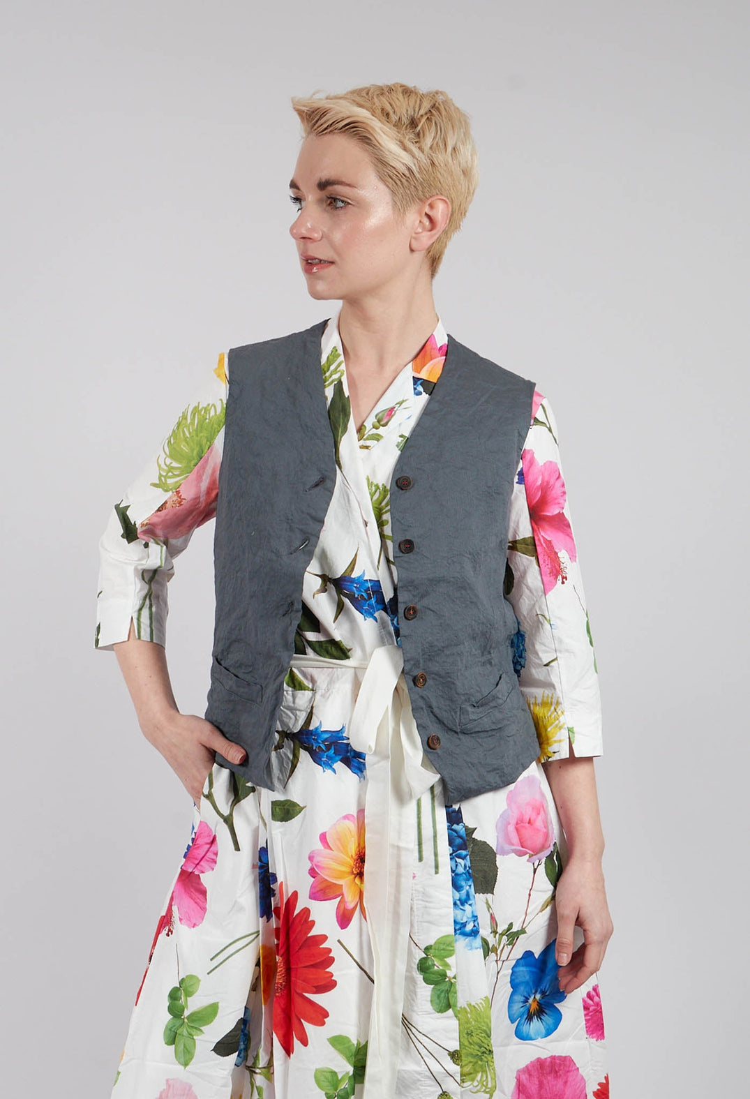 Gertrud Gilet in Zinc