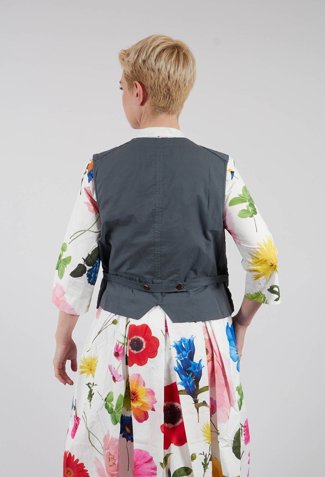 Gertrud Gilet in Zinc