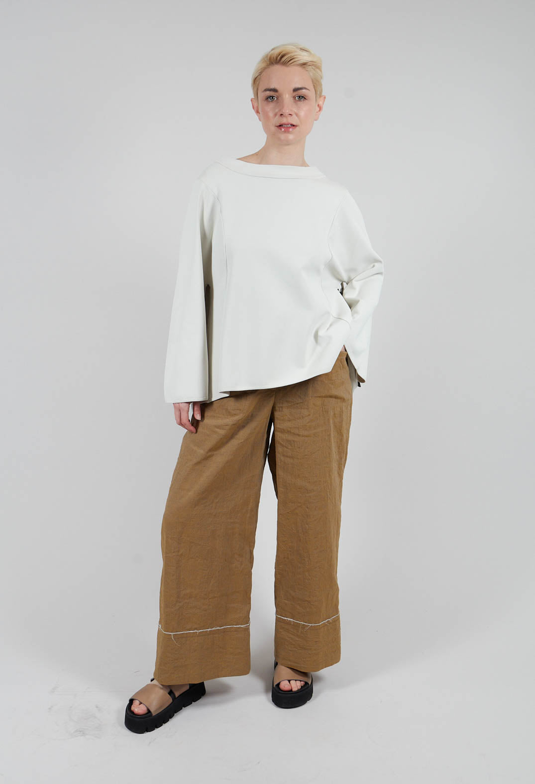 Gia Trousers in Khaki