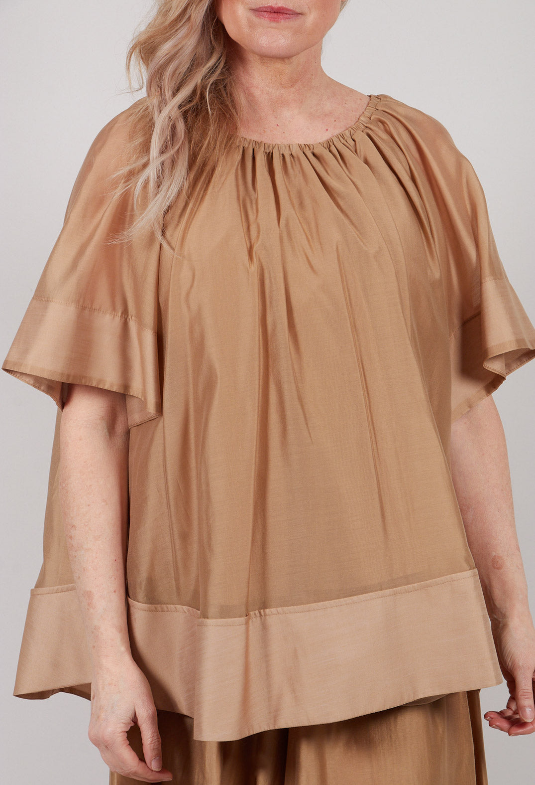 Gypsy Top in Camel