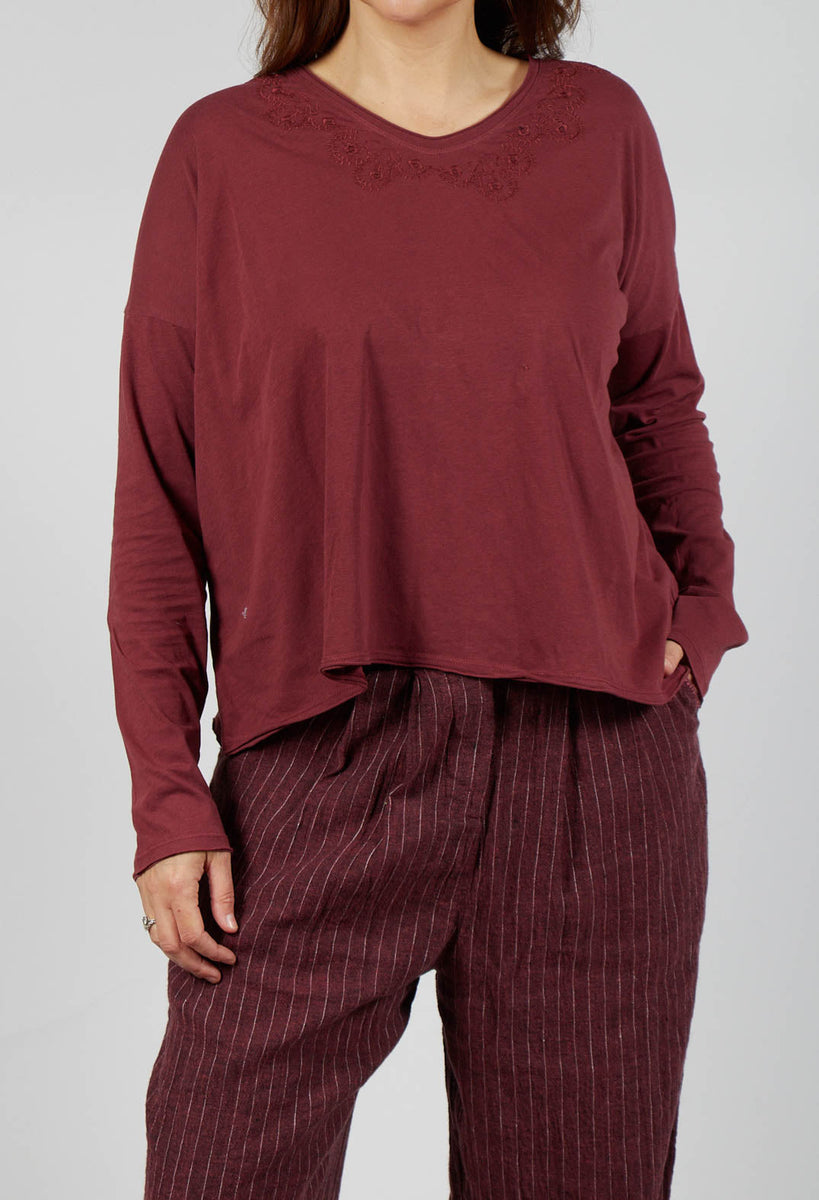 Gyrid Top in Burgundy – Olivia May