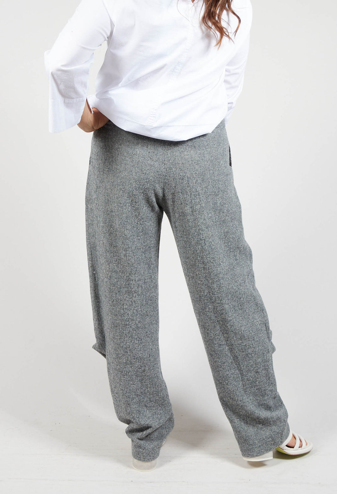 Houndstooth Trousers in Grey