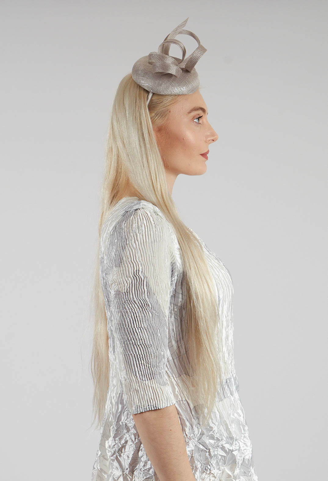 Headband Fascinator in Pearl