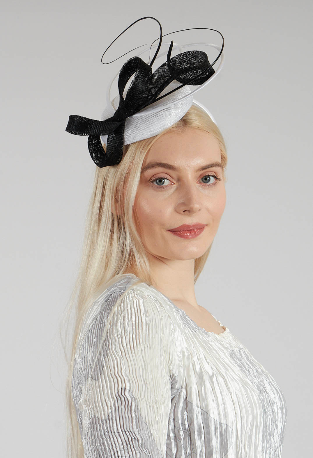 Headband Fascinator in White and Black
