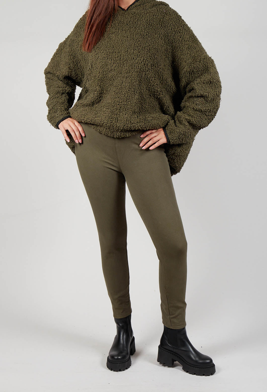 Hesidiot Trousers in Freund