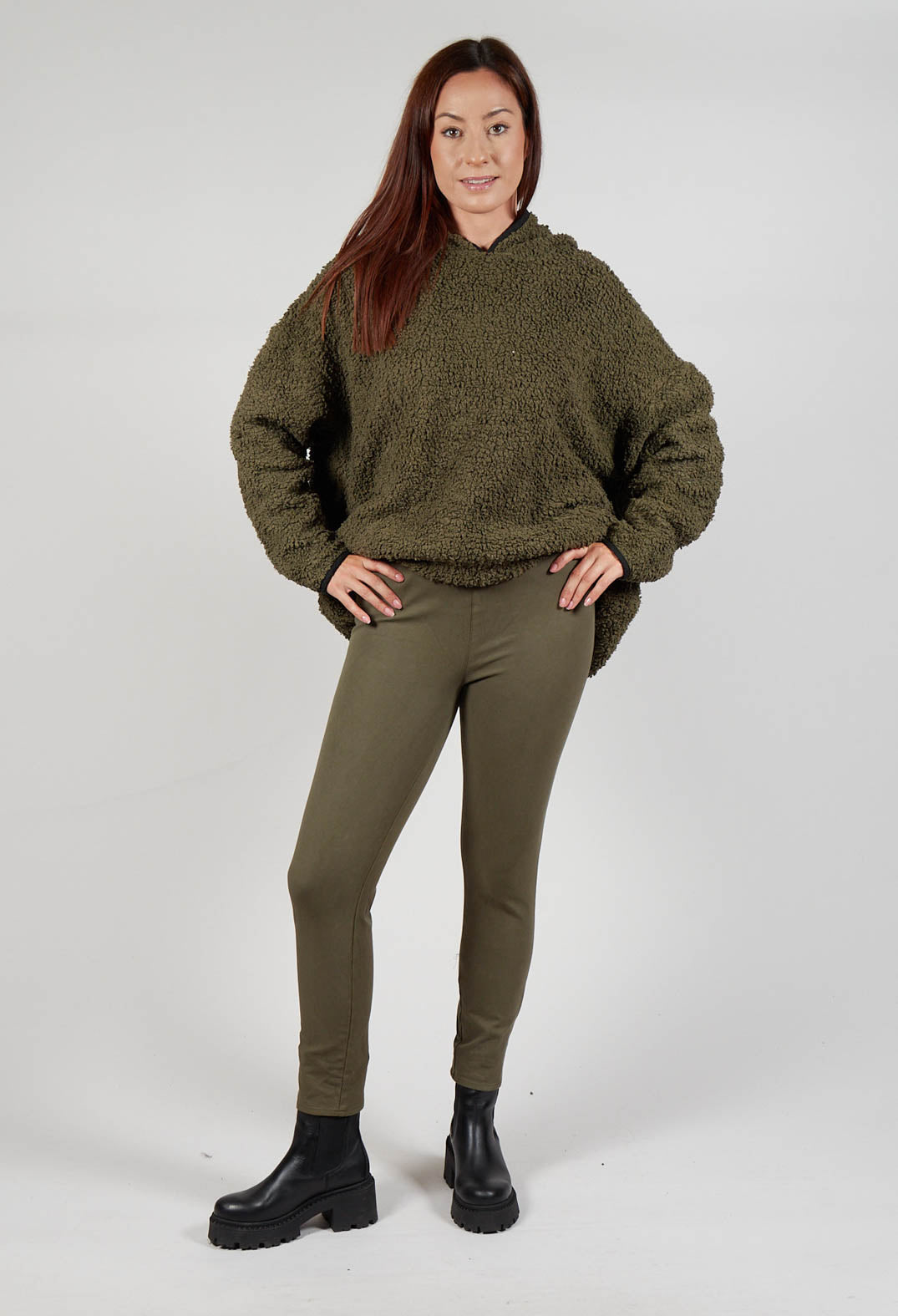 Hesidiot Trousers in Freund