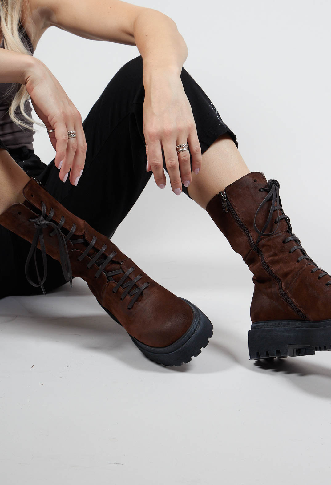 High Lace Up Boots in London Espresso
