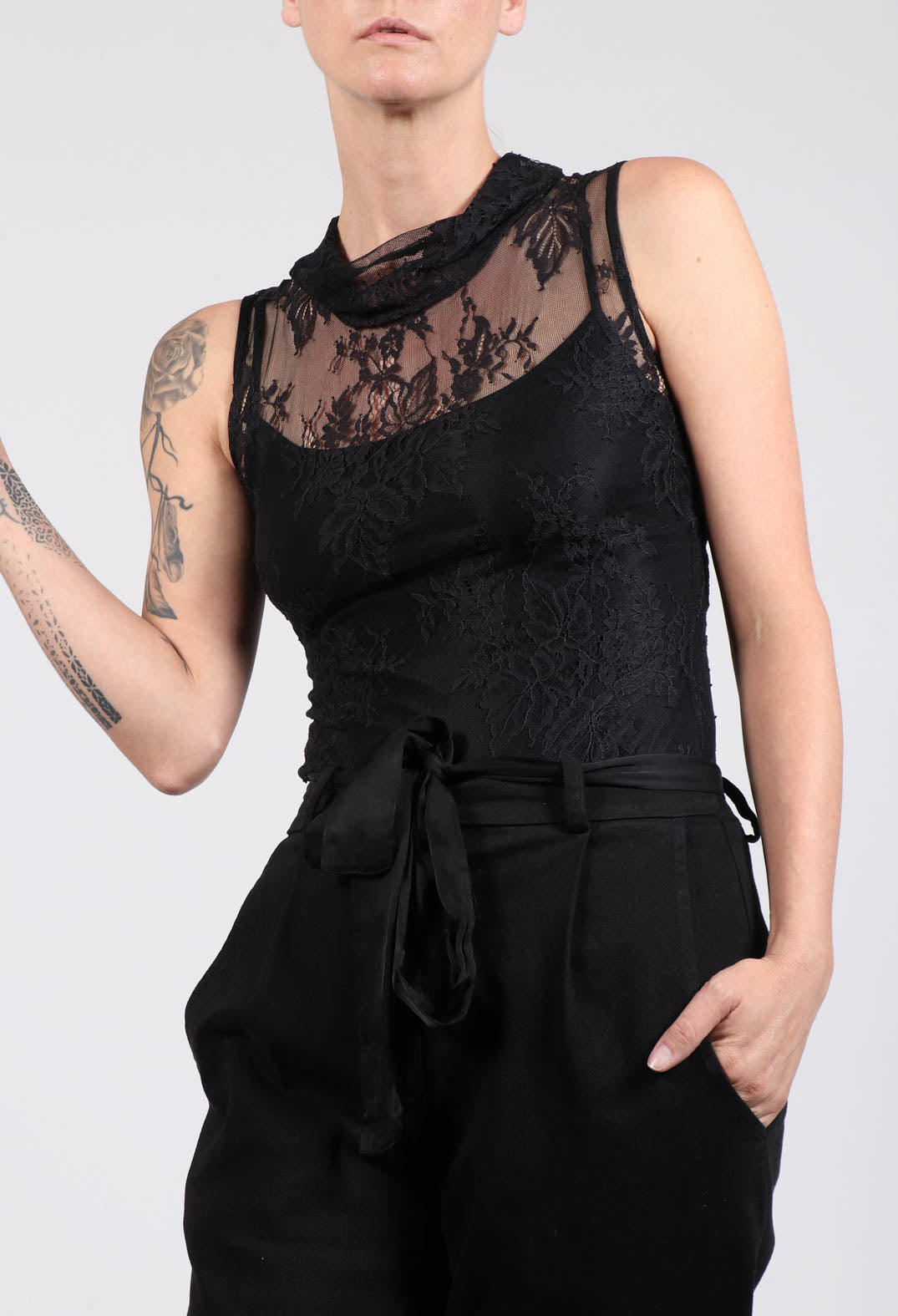 High Neck Lace Bodysuit in Smanicato Nero