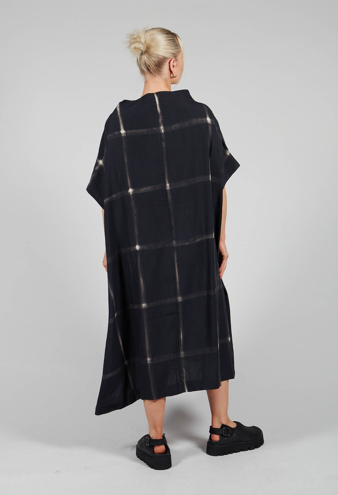 High Neck Midi Dress in Black/Beige Print