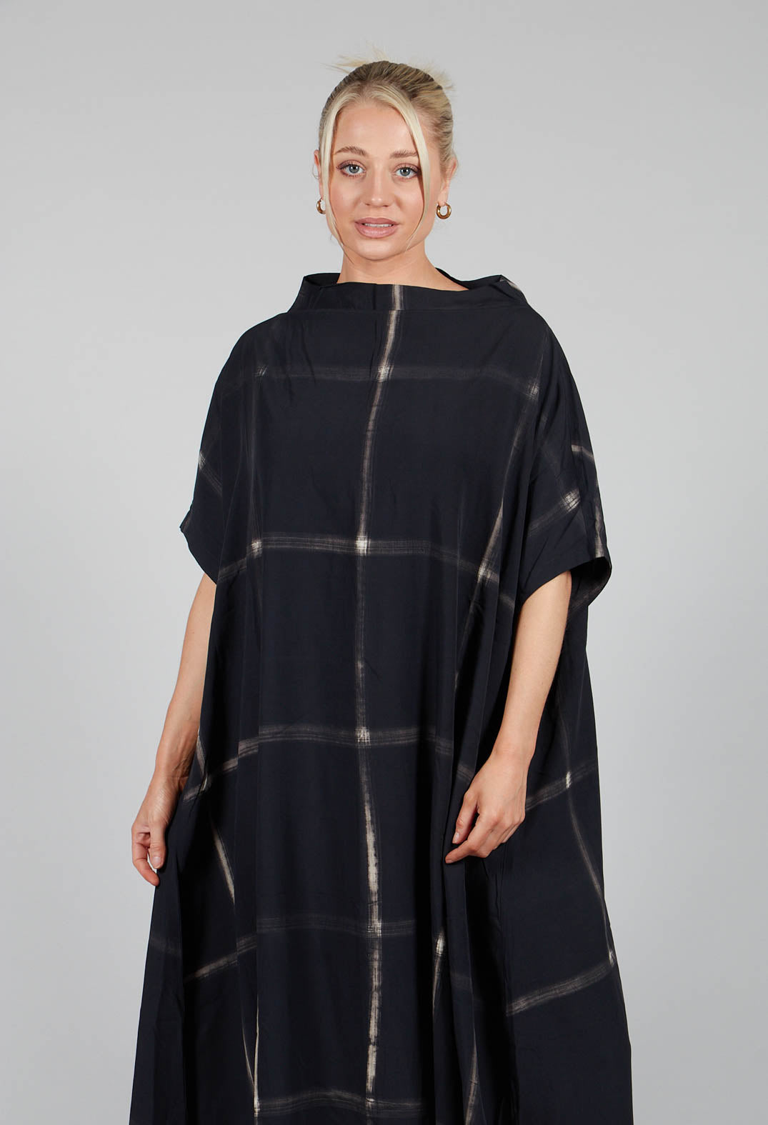 High Neck Midi Dress in Black/Beige Print