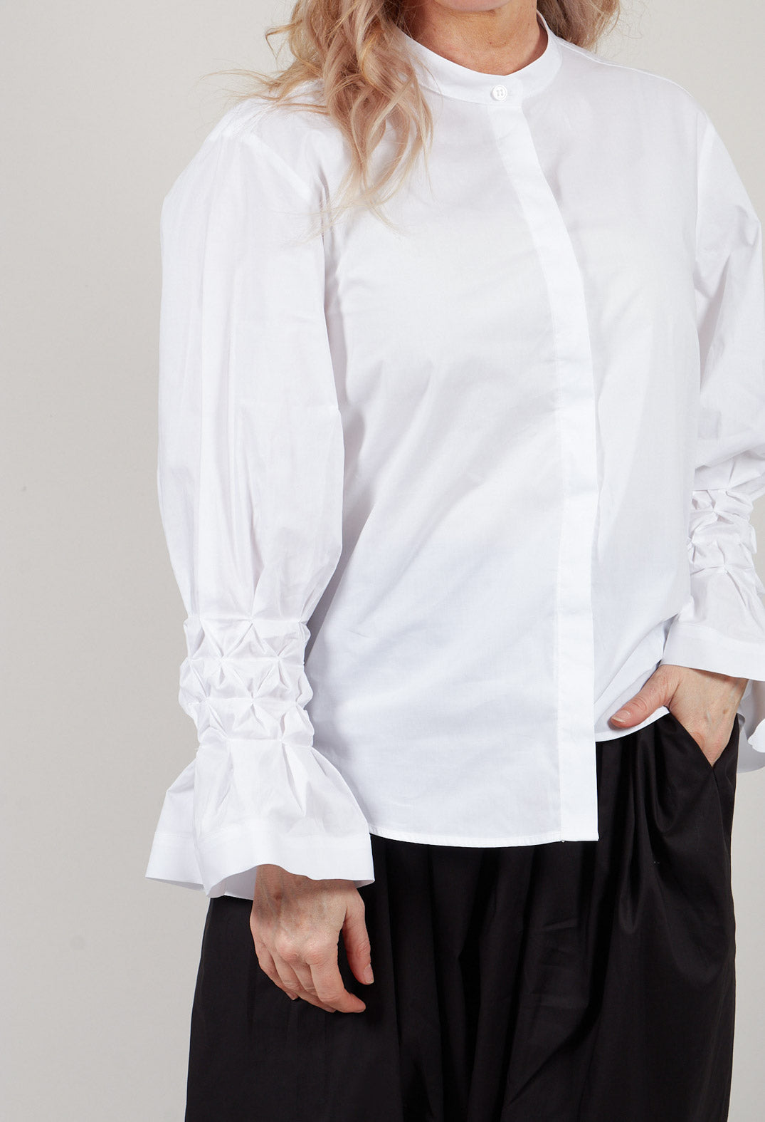 Honeycomb Cuff Shirt in Off White