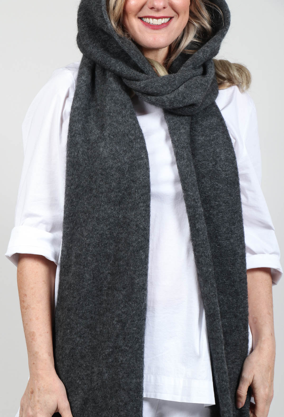 Hooded Scarf in Graphite