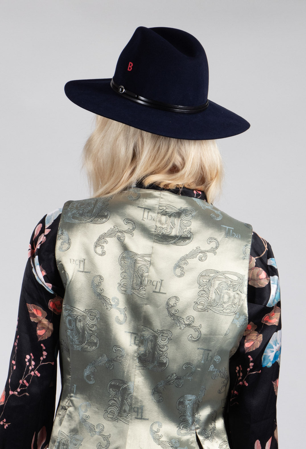Tuileries Hat in Navy