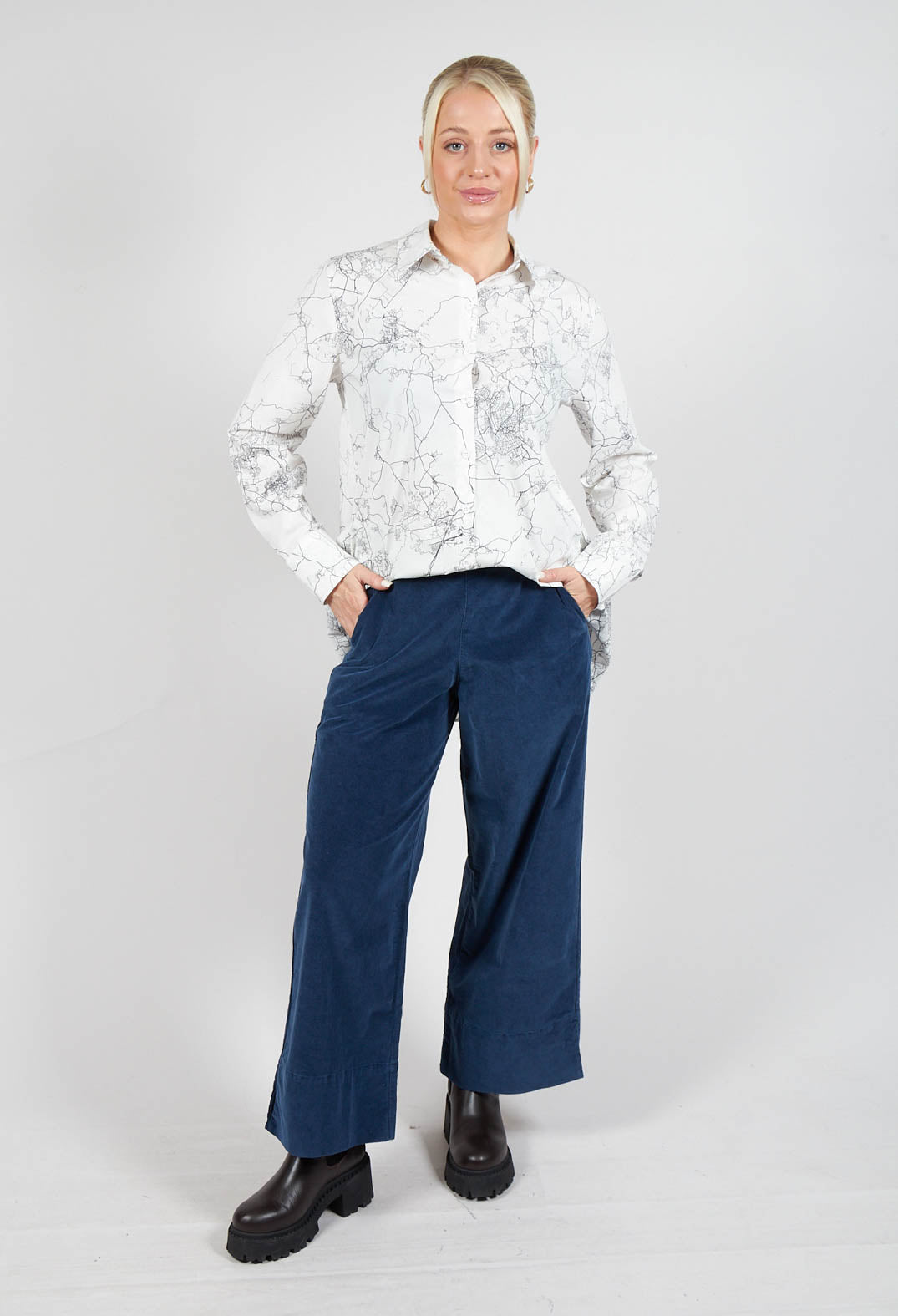 Ido Trousers in Dark Night