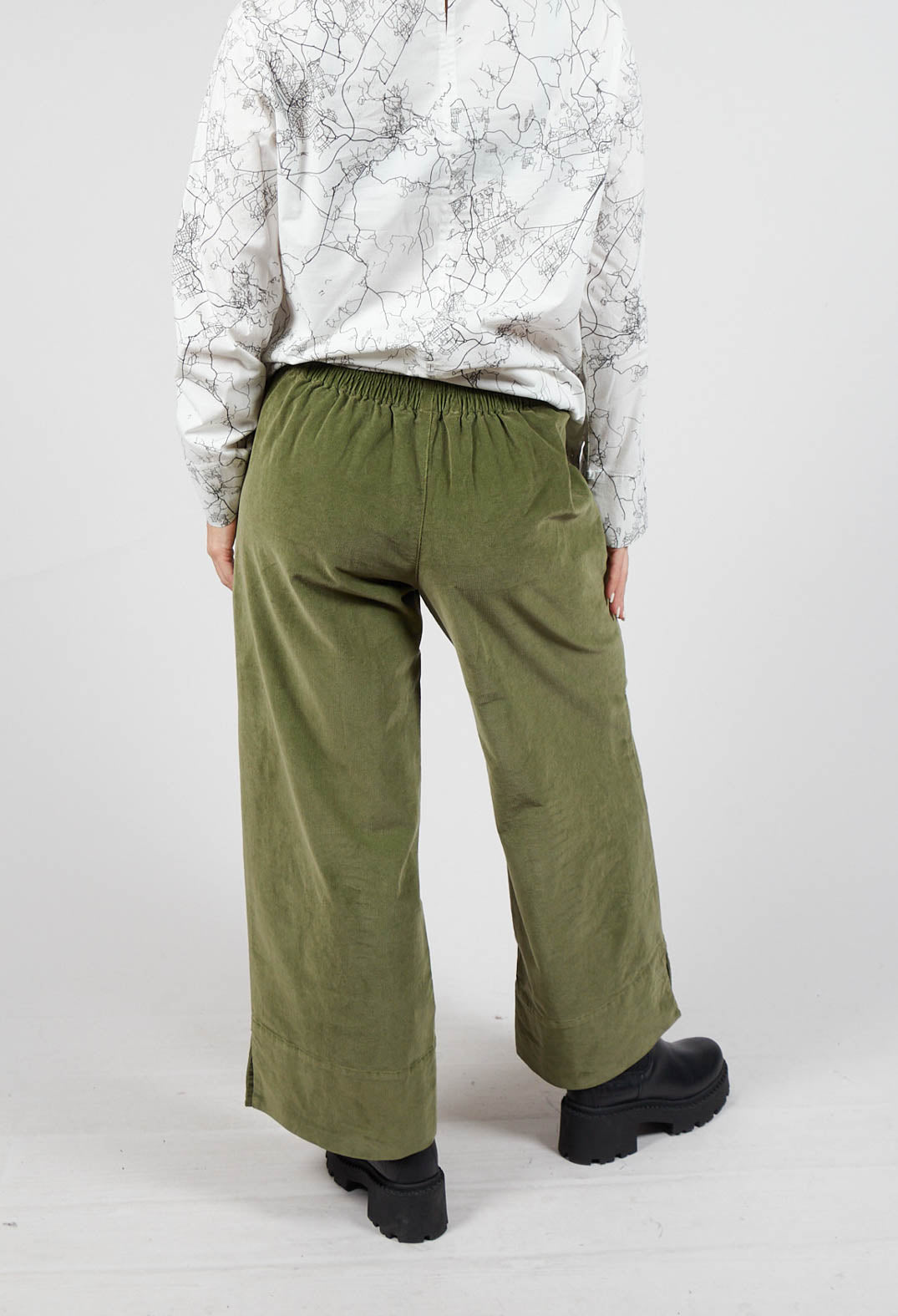 Ido Trousers in Khaki