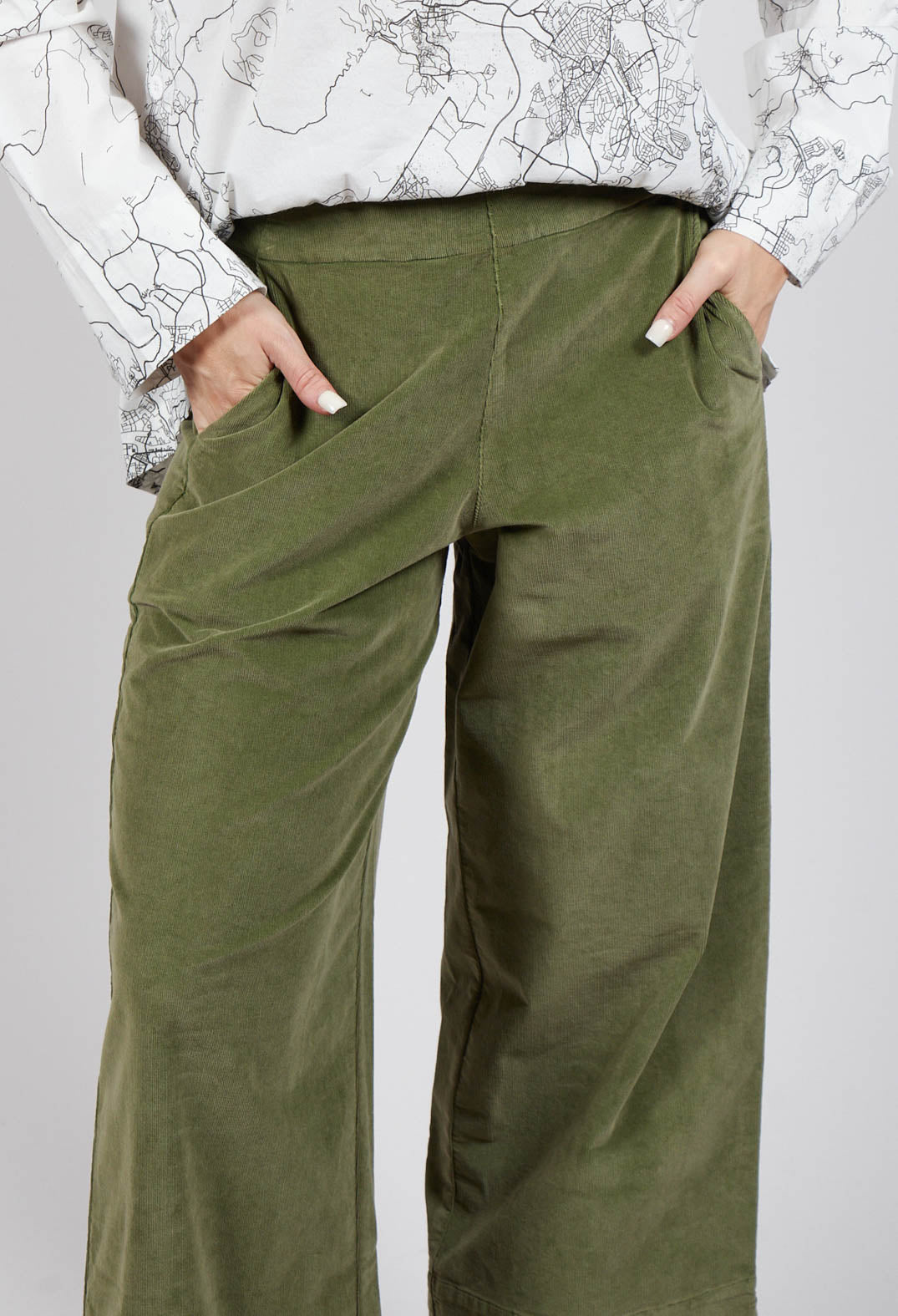 Ido Trousers in Khaki