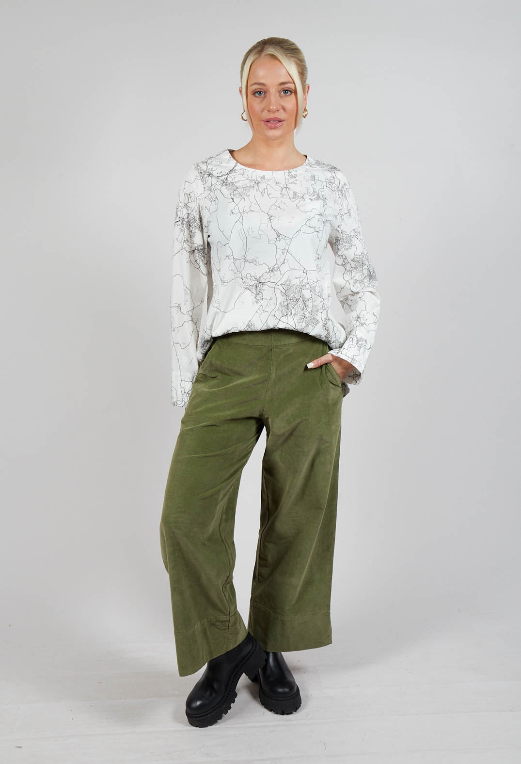 Ido Trousers in Khaki