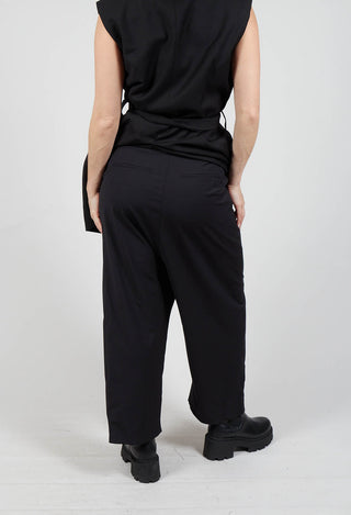 Irene Cropped Leg Trouser in Nero
