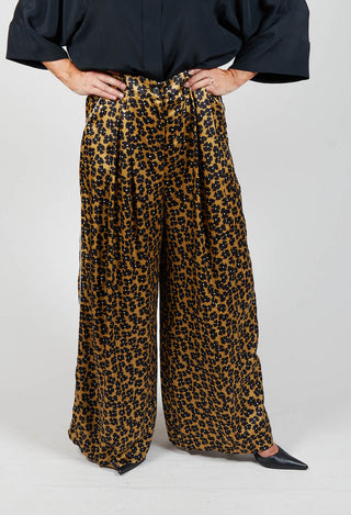 Printed Wide Leg Trousers in Black