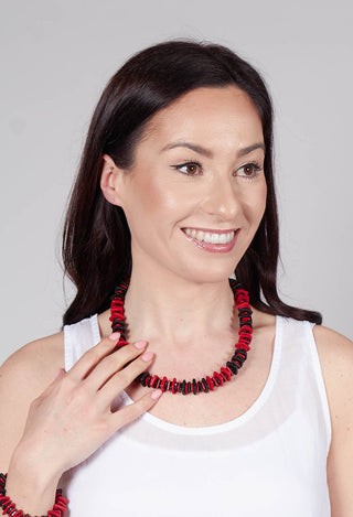 Jagged Ceramics Necklace in Red Black