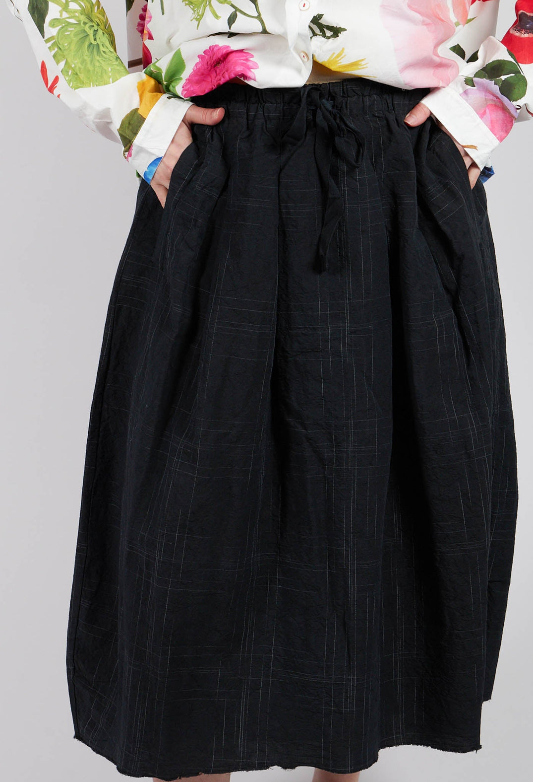 Joneva Skirt in Black