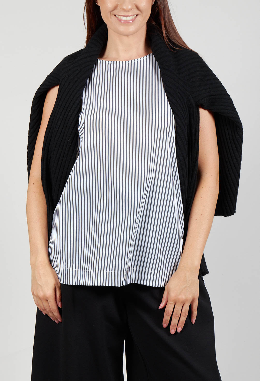 Jumper with Striped Underlay in Nero and Off White Antracite