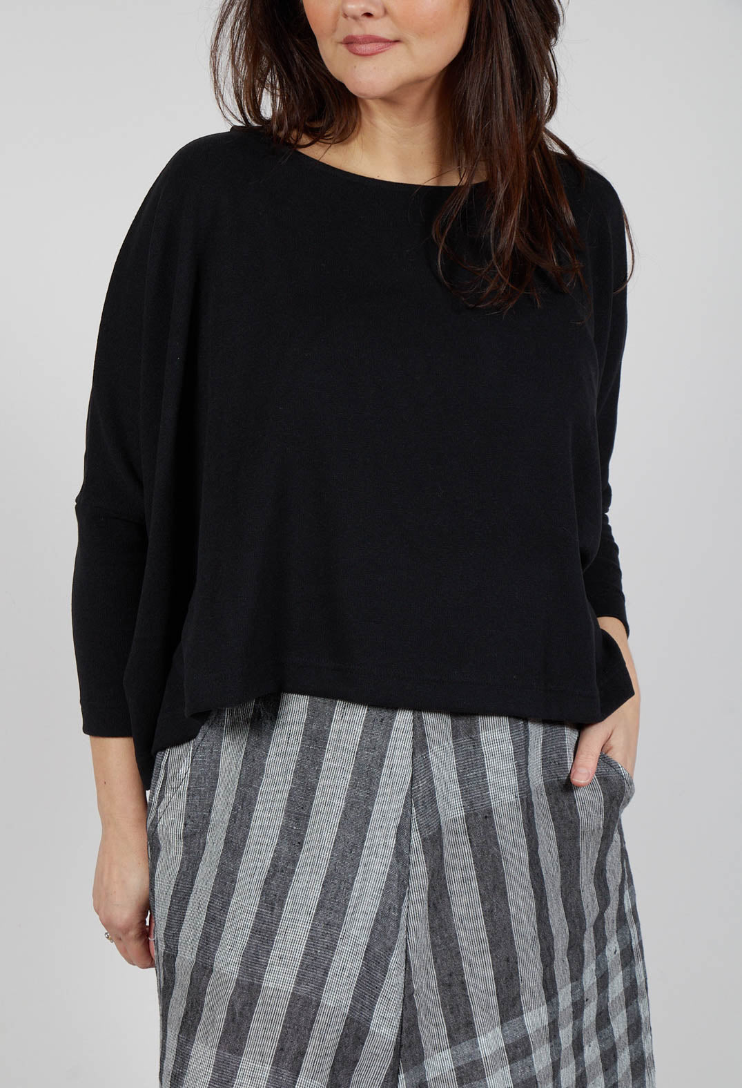 Kira M Jumper in Nero