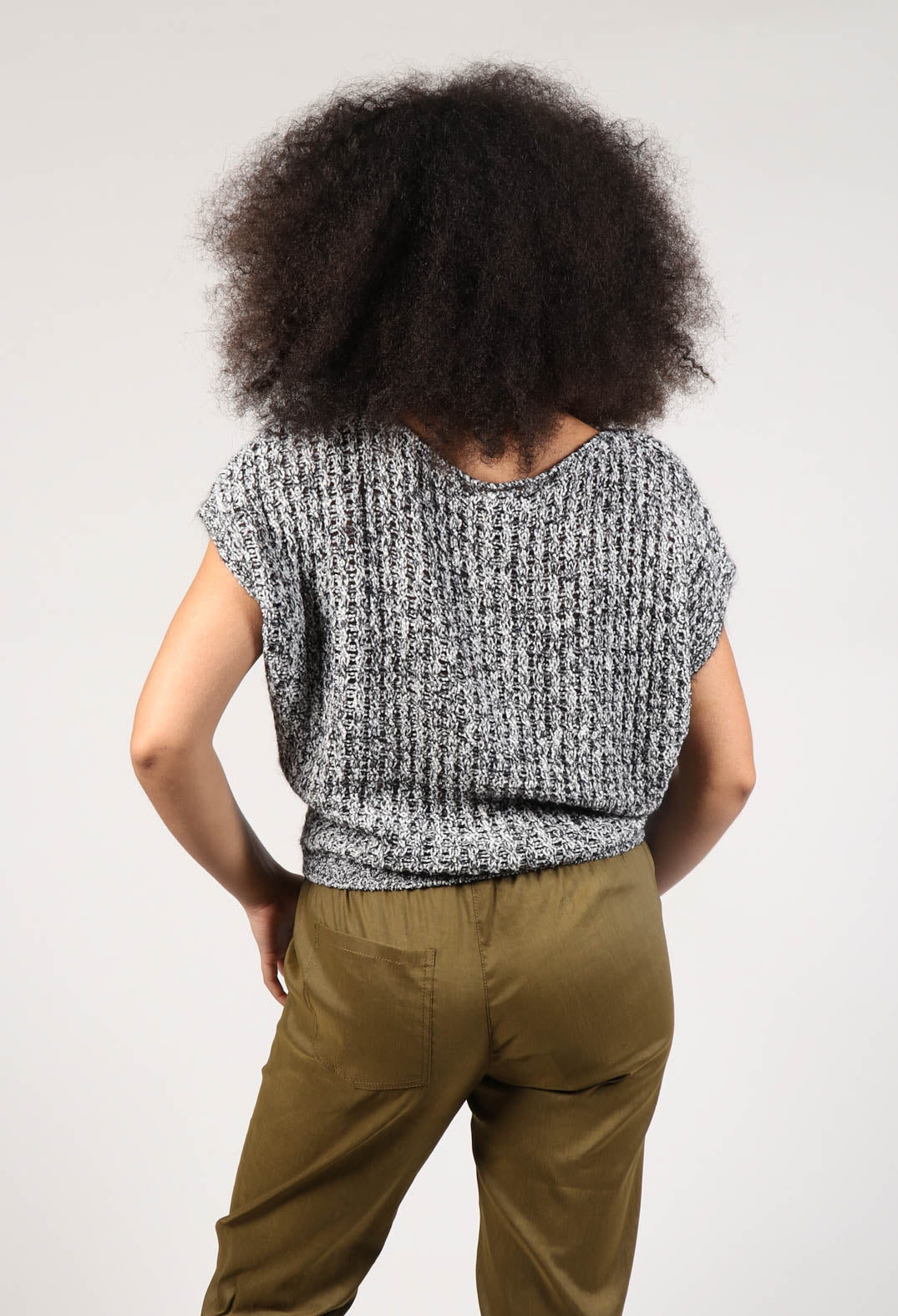 Knitted Sweater Vest in Grey