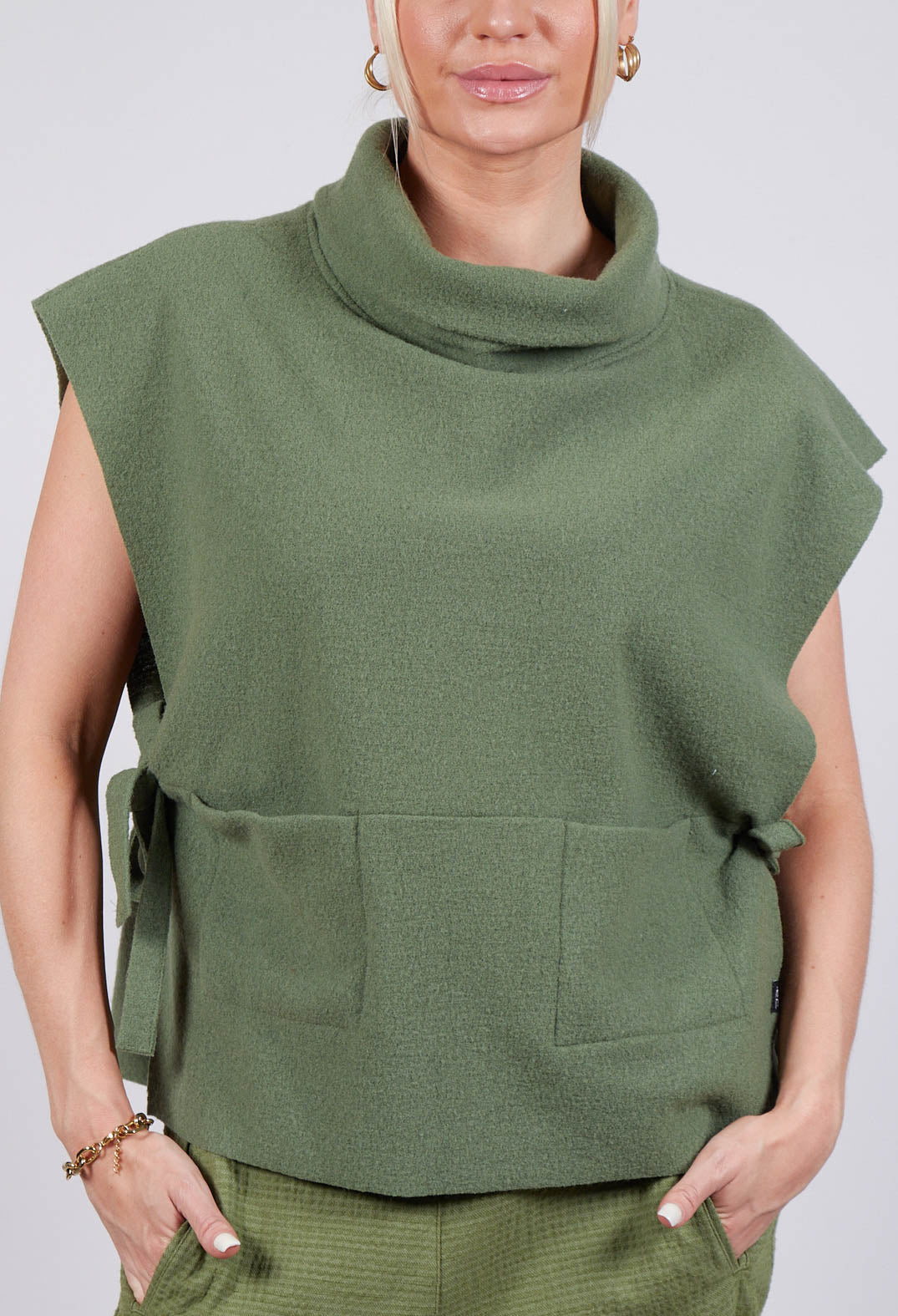 Koge Top in Khaki