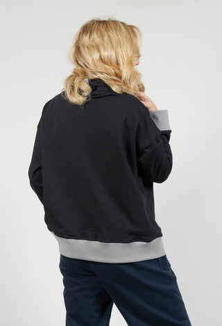Kuito Shirt in Black and Grey