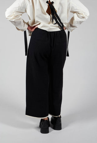 Pleated Trousers with Contrast Lining in Black