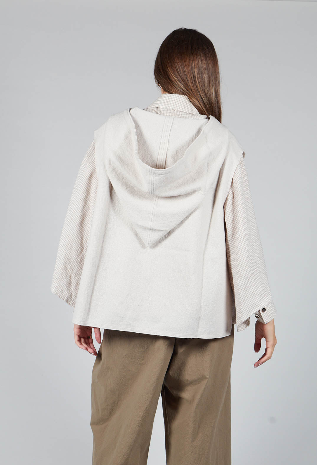 Sleeveless Basics Vest in Off White