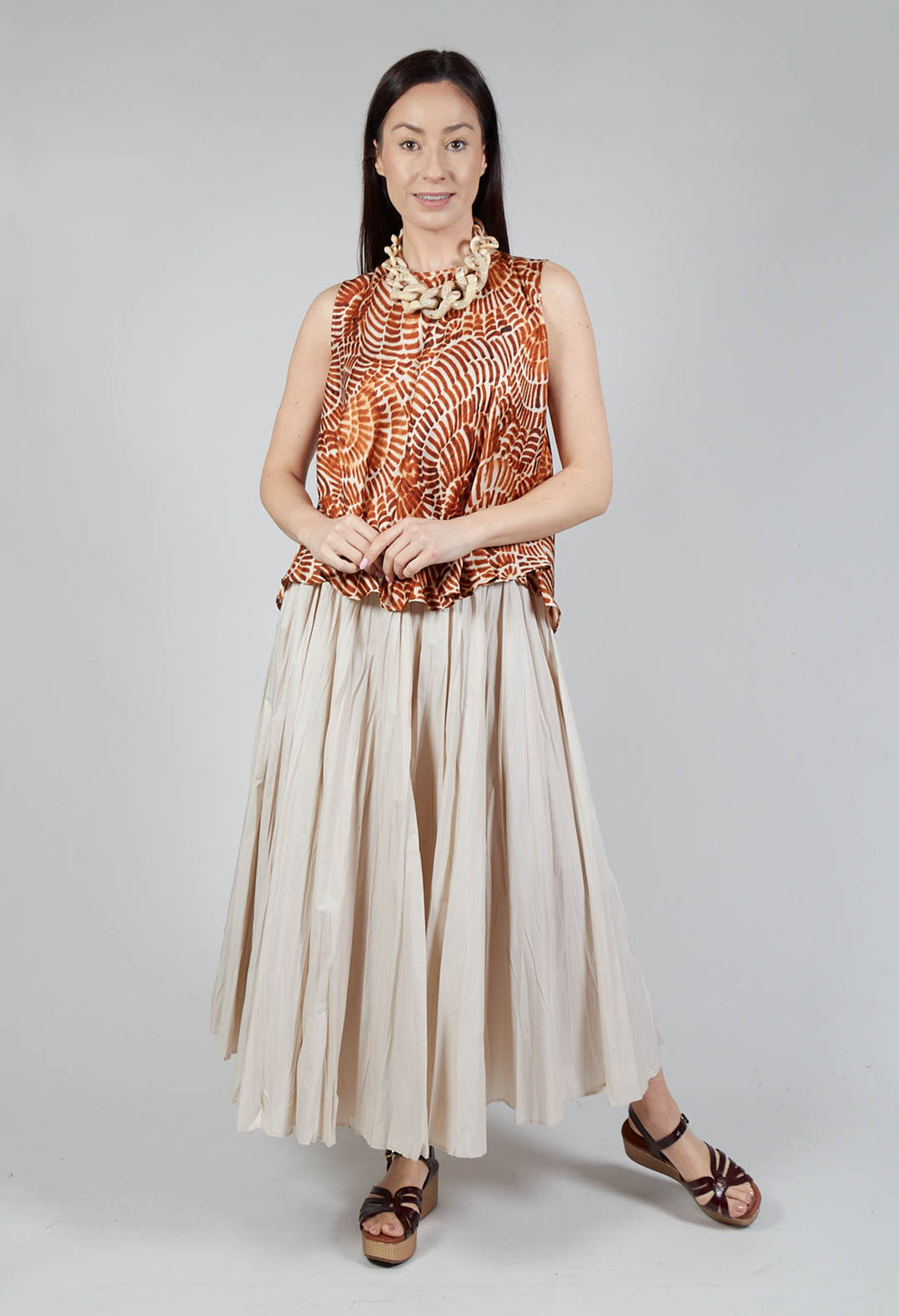 Creased Poplin Skirt in Dune