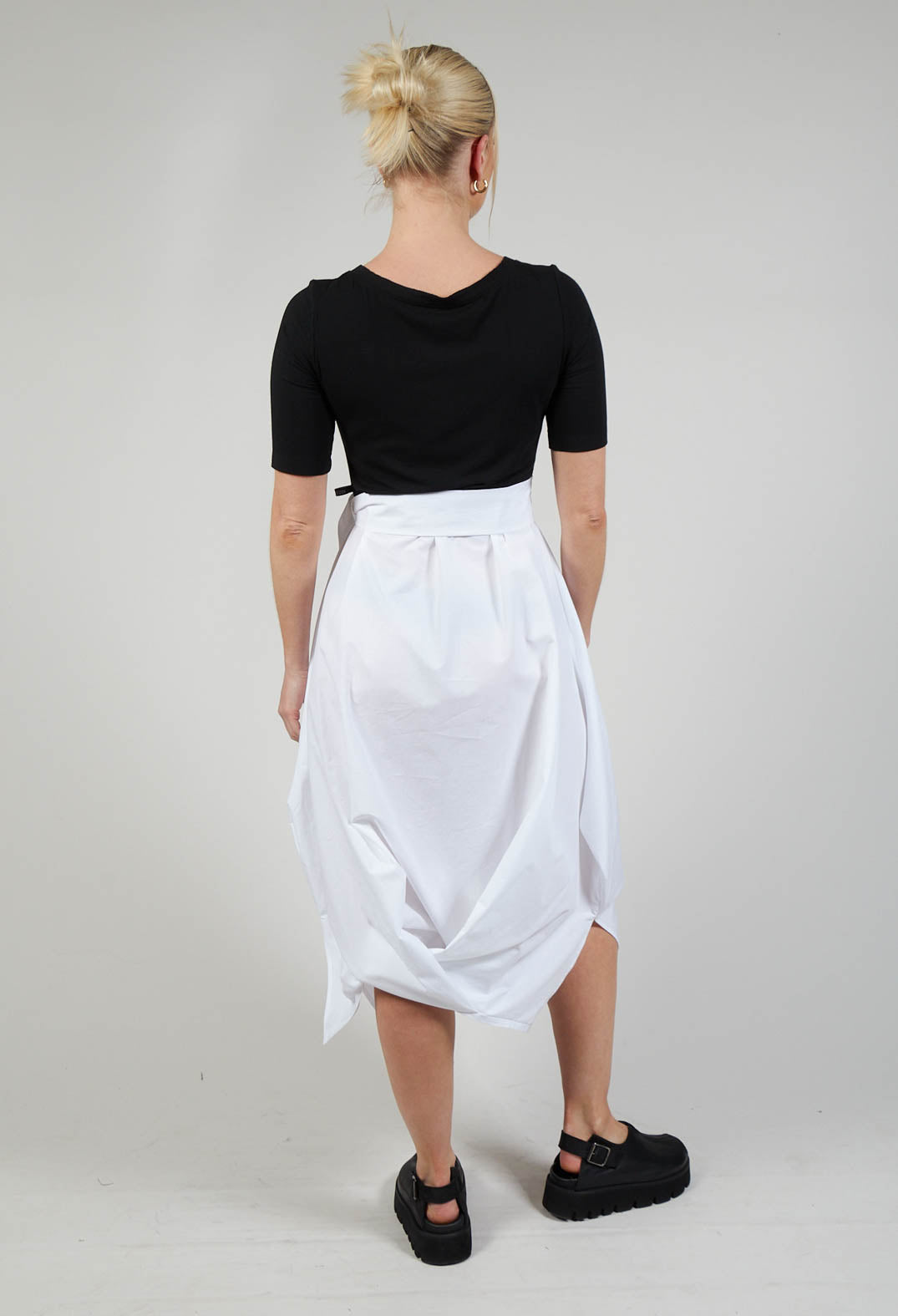 LEMU1 Dress in Black with White