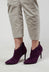 Heeled Suede Ankle Boot with Zip in Violett