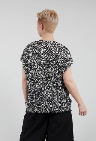 Laol Top in Black with White